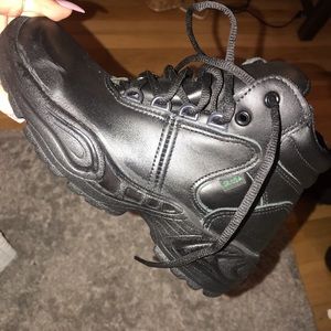 Reebok Sneakers